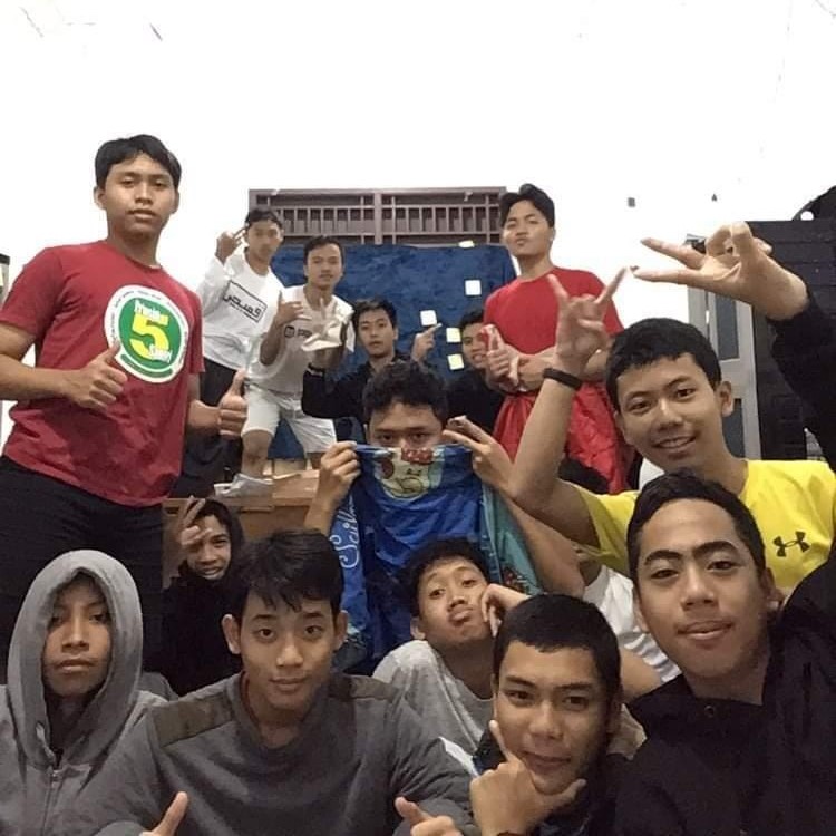 Pertama kali ngumpul angkatan